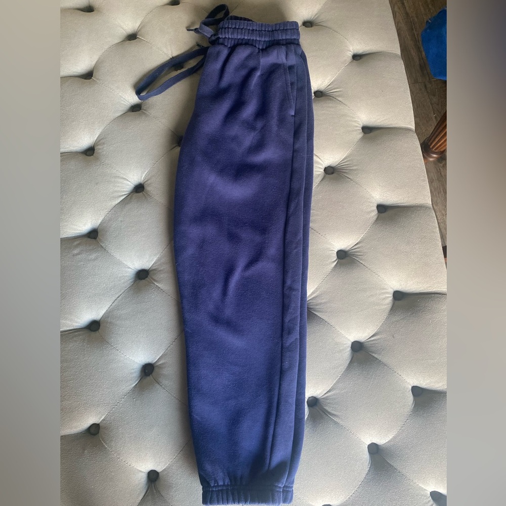 FABLETICS NAVY BLUE SWEATPANTS